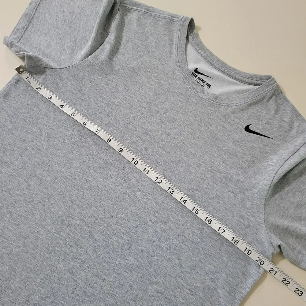 Nike Men's Gray Dri-FIT Short Sleeve T-shirt